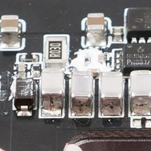 深圳風華貼片電容代理商：貼片電容怎么有COG和C0G之分？